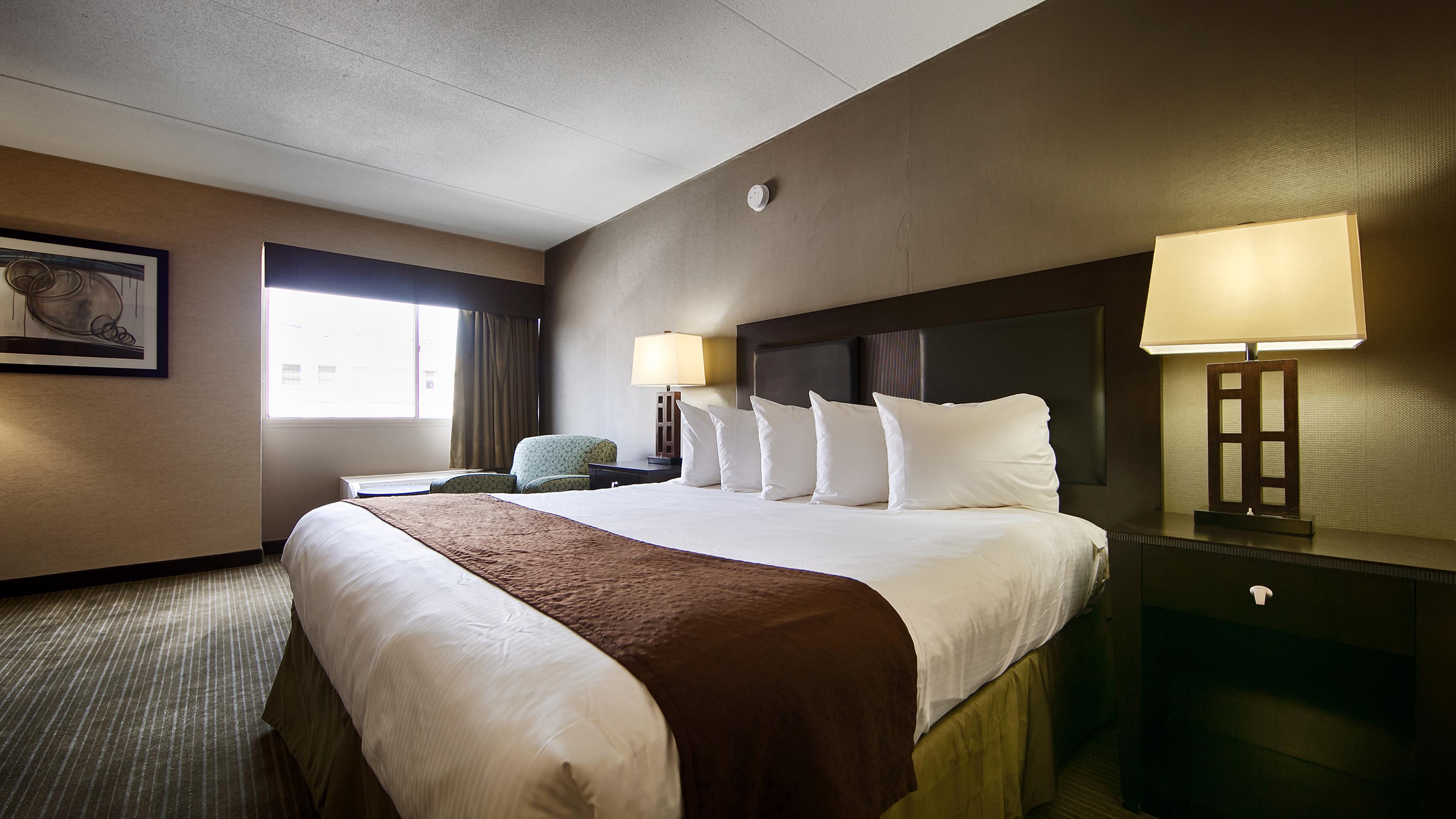 Quality Inn & Suites Charleston - Civic Center Buitenkant foto